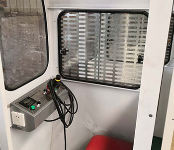 升降機(jī)駕駛室